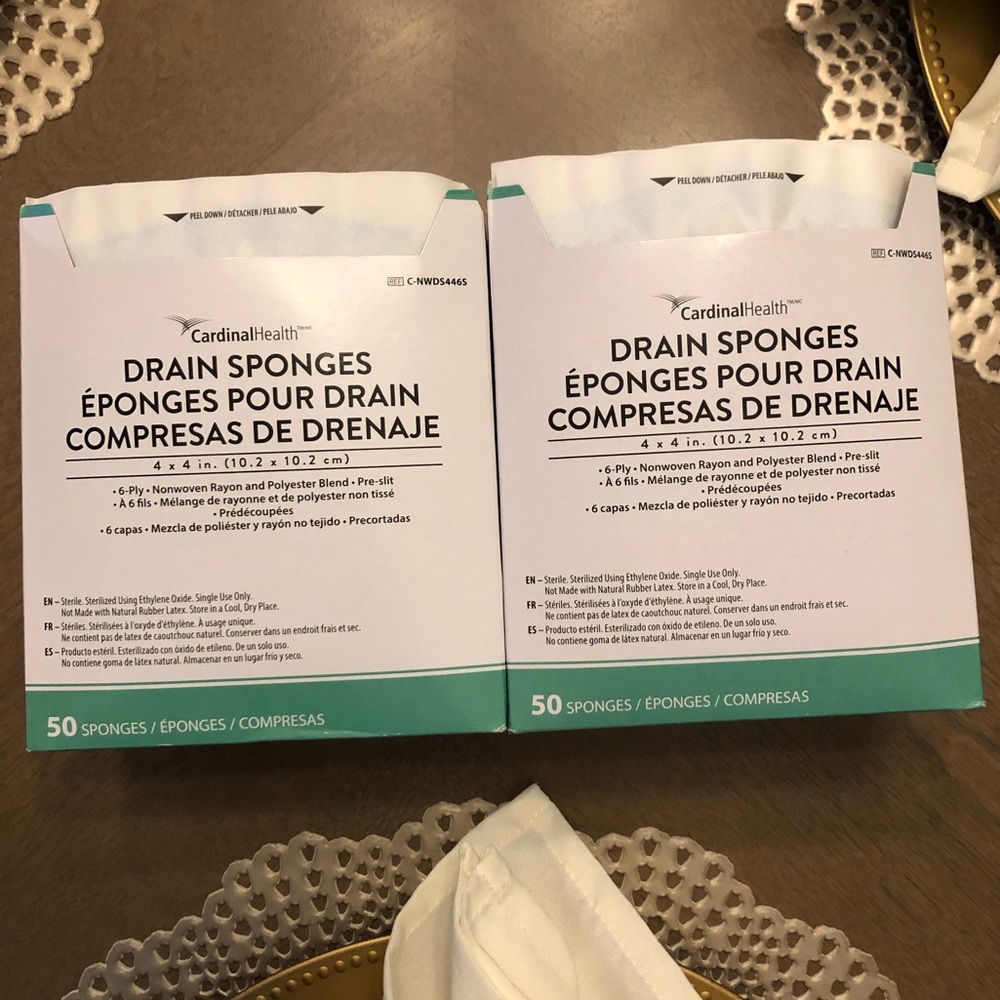 100 Cardinal Health 4 x 4 6 Ply 2 Pack Medical Drainage Sponges